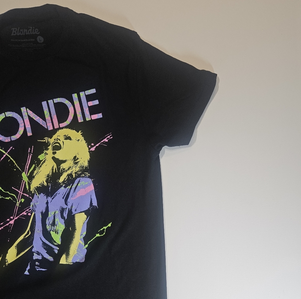 Blondie T-shirt Young Mens‎ Large Black Pink Retro 80s Style Graphic Casual Tee - Picture 6 of 6